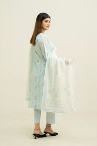 Momina-10