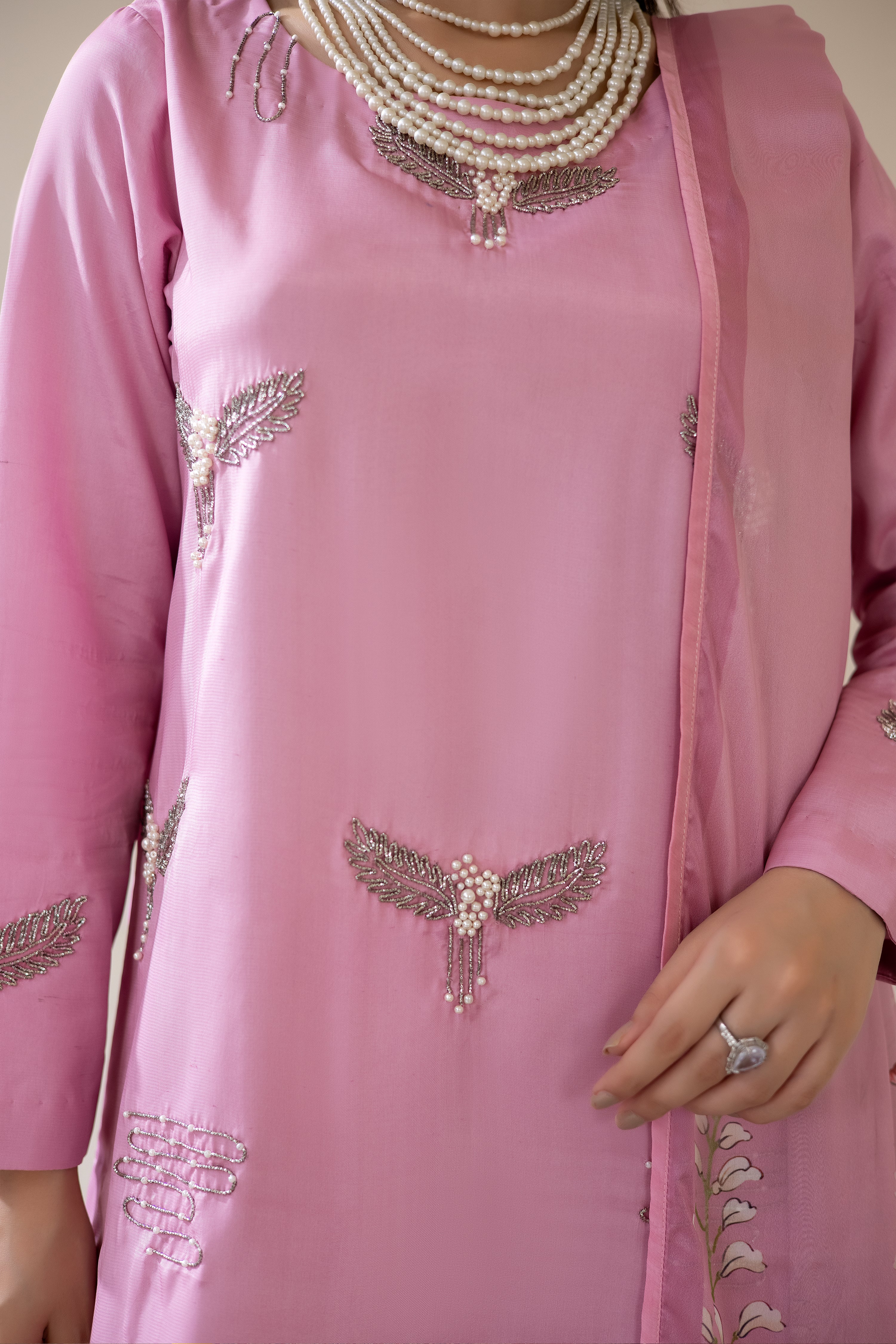 Raya Pret-00