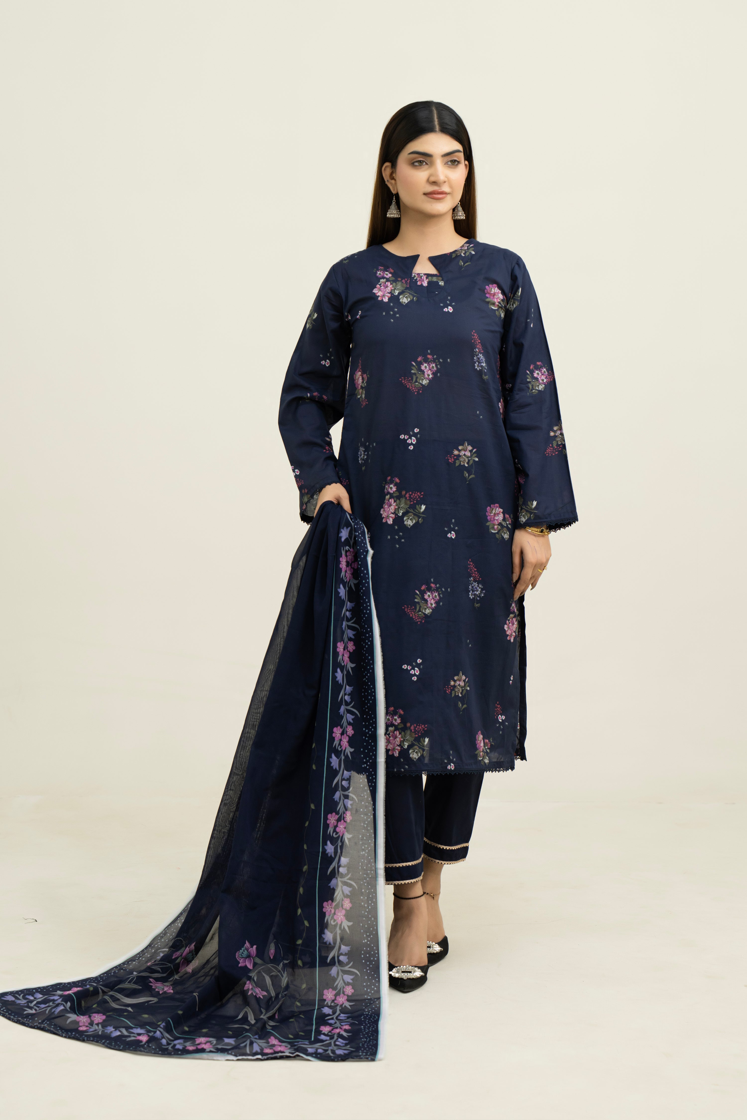 Momina-05
