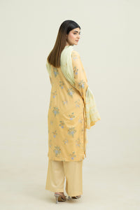 Momina-09