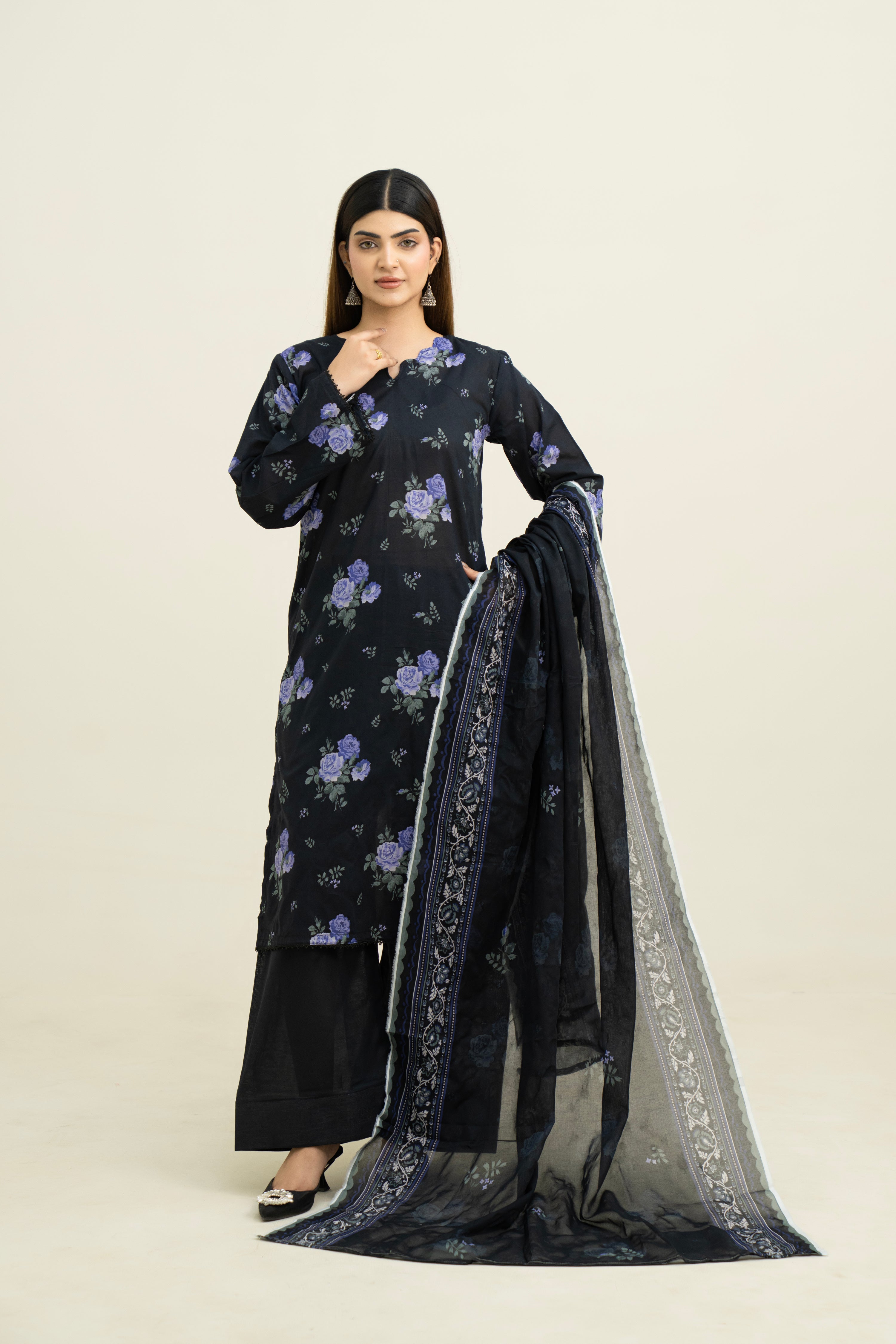 Momina-07