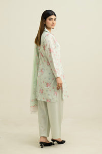 Momina-08