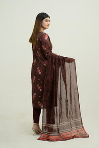 Momina-01