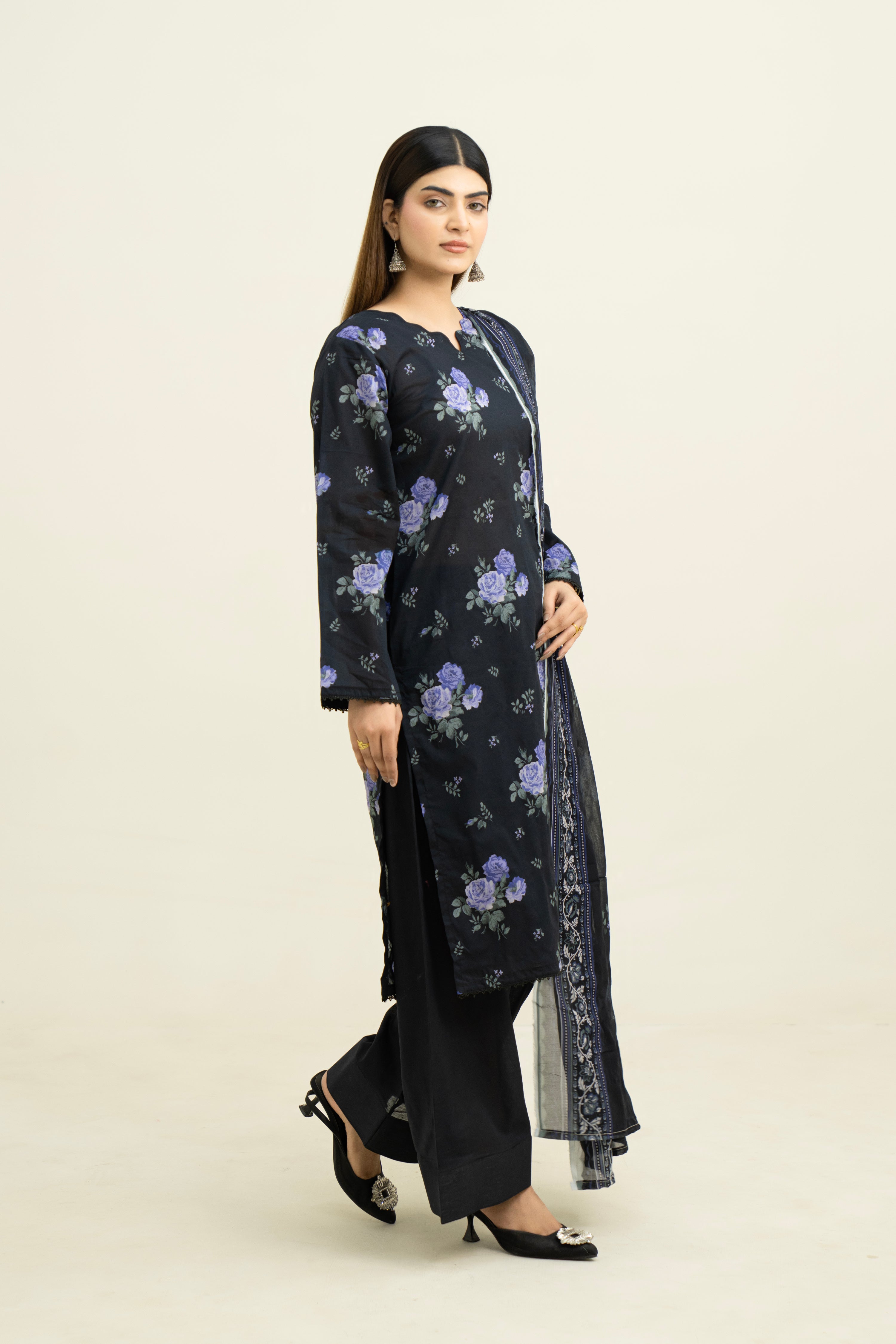 Momina-07