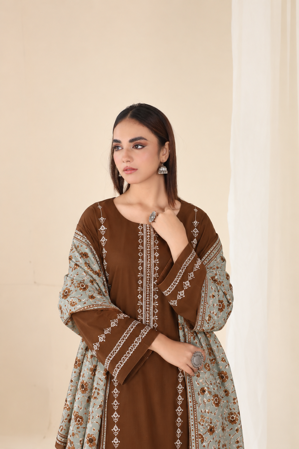 Nisha-04