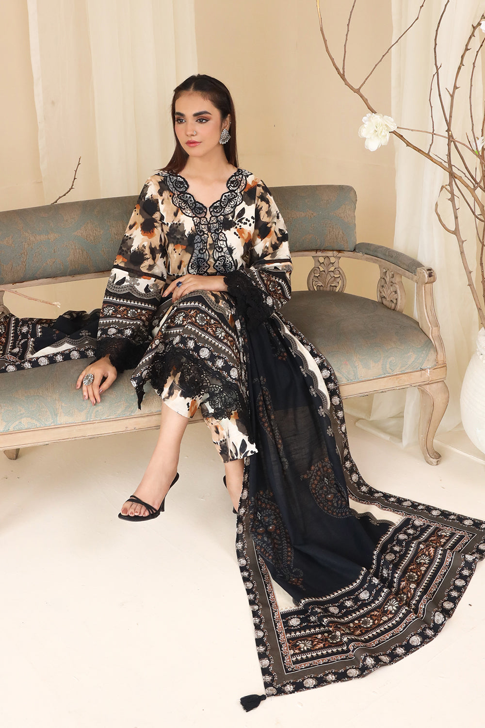 3 PIECE - EMBROIDERED KHADDAR