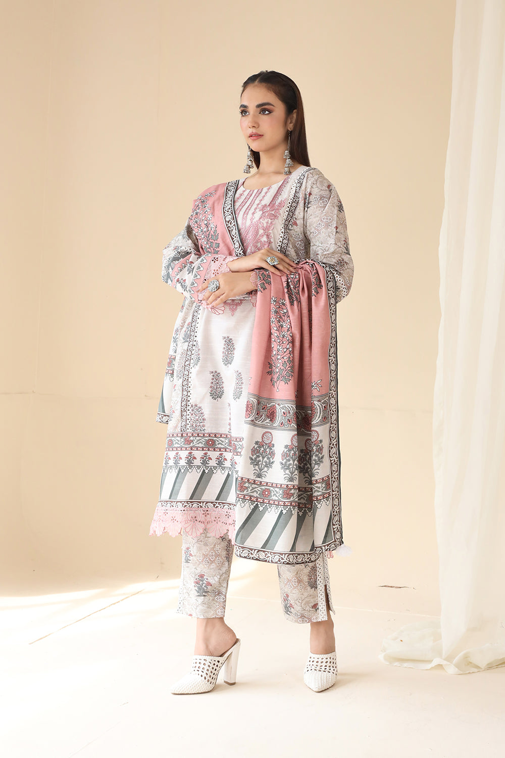 3 PIECE - EMBROIDERED KHADDAR