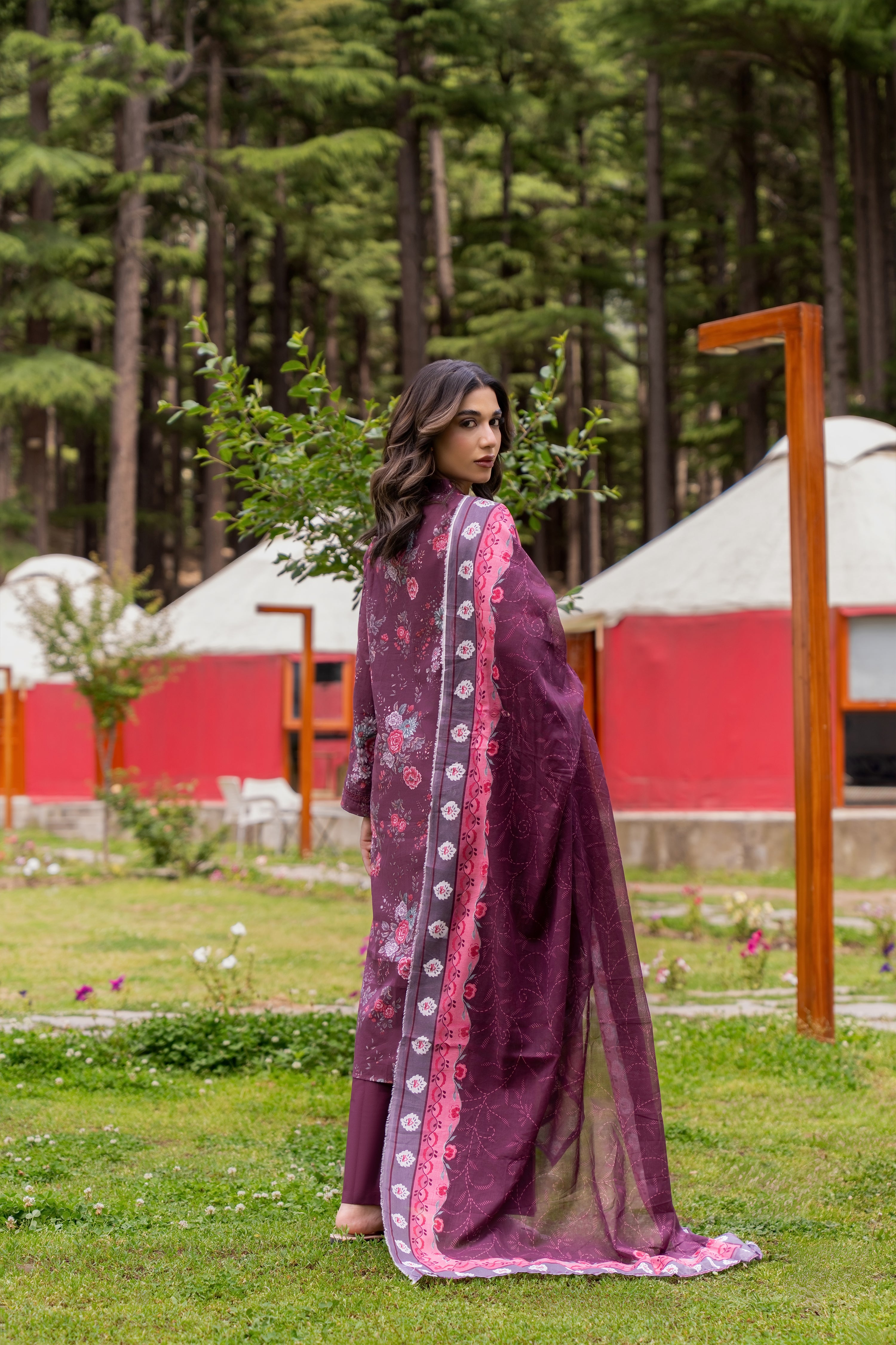 Naaze Gul-05